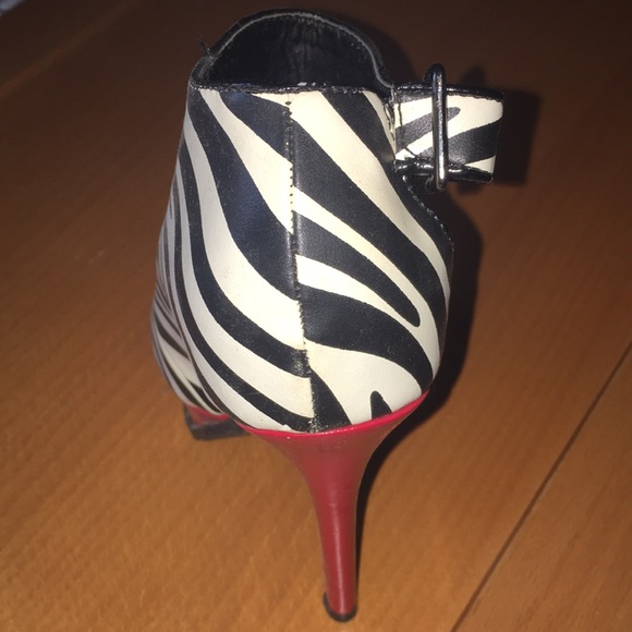 Animal print ankle boots open toe. - Picture 3 of 4